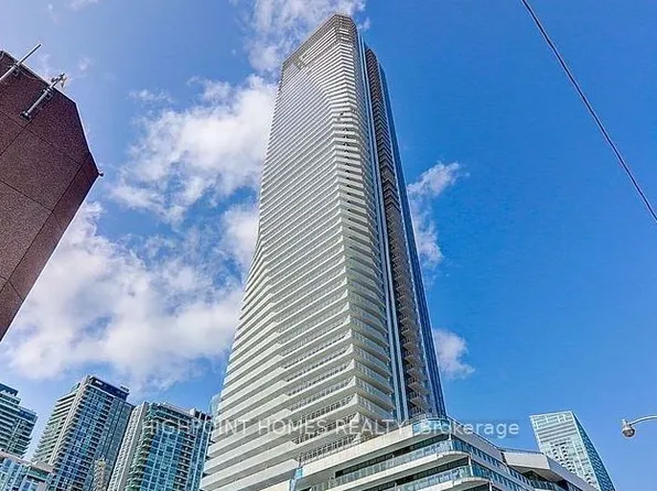 28 Freeland St #4806, Toronto, ON M5E 1L7