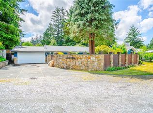 6141 NE 197th St, Kenmore, WA 98028