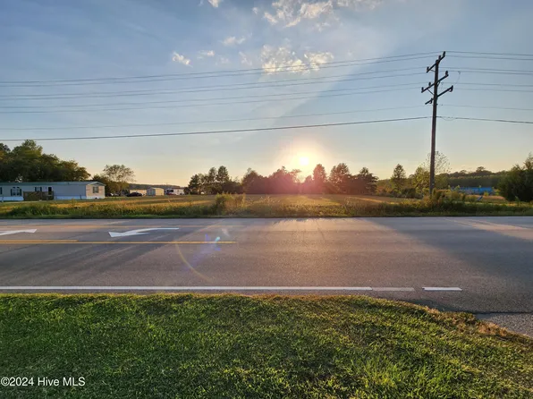 3731 Governors Road, Kelford, NC 27847