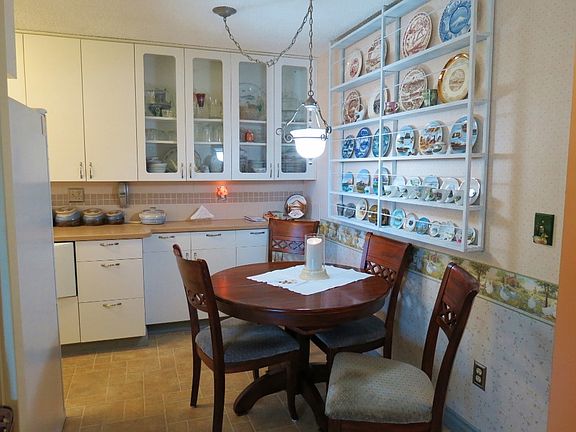 5th image of 1100 7th Ave SE APT 4