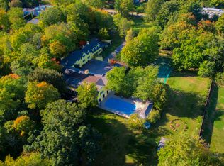 969 Spring Ln, Lake Forest, IL 60045