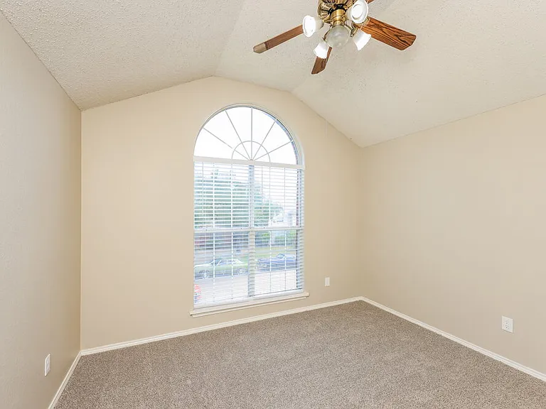 1225 Paul Dr — Photo 15