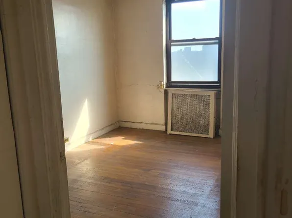 42-02 Layton Street image 1 of 5