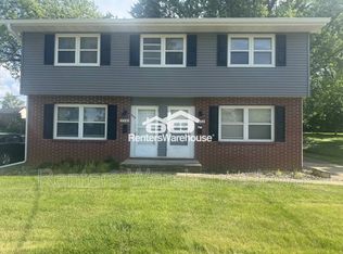 3332 Valdez Ct, Des Moines, IA 50310