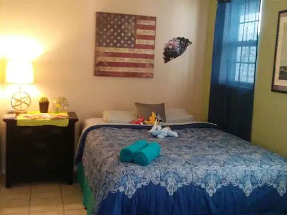 4th image of 1372 Annette St #A