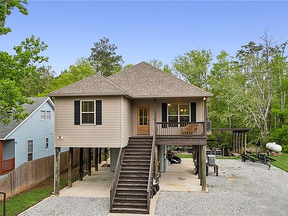 2nd image of 18313 Cusachs Dr