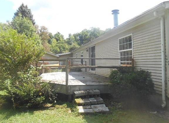 3rd image of 6034 Glade Dr