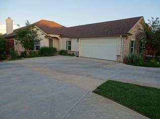 2113 College Ave, Levelland, TX 79336