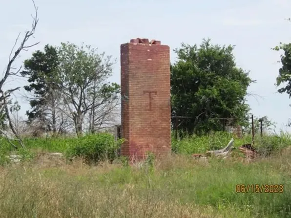 283133 E Hill Rd #53, Comanche, OK 73529