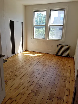 Rented by Grand & Co. | media 18