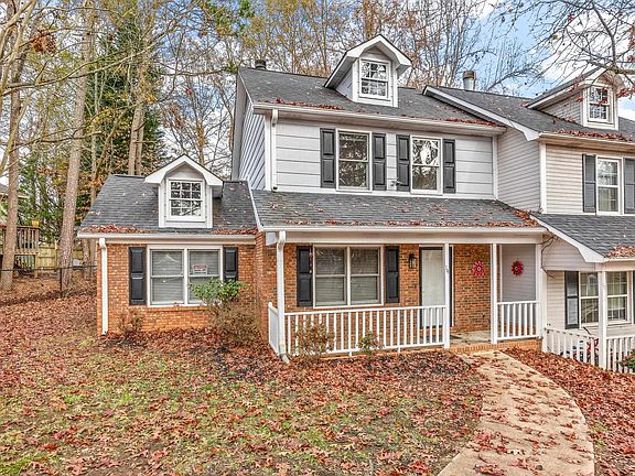 2nd image of 14 Sunridge Ct