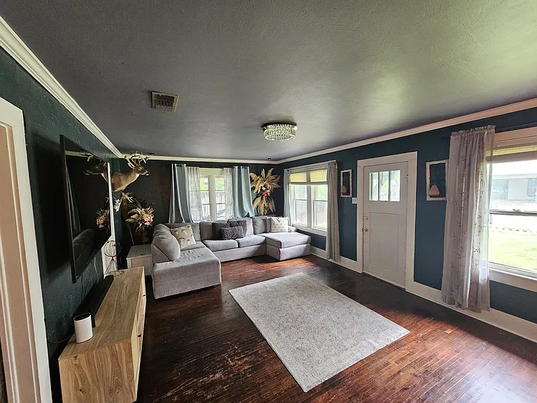 113 Claude Ave — Photo 12