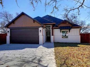 4928 Sunshine Dr, Fort Worth, TX 76105