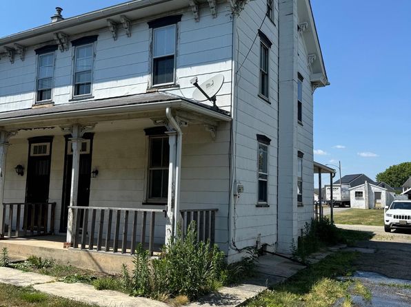 3231 Lincoln Hwy E