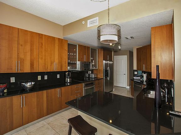 4th image of 1431 Riverplace Blvd #1907