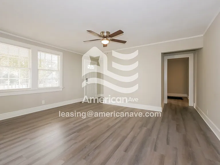 1514024_002_wm_-_living_room_13311889.jpg