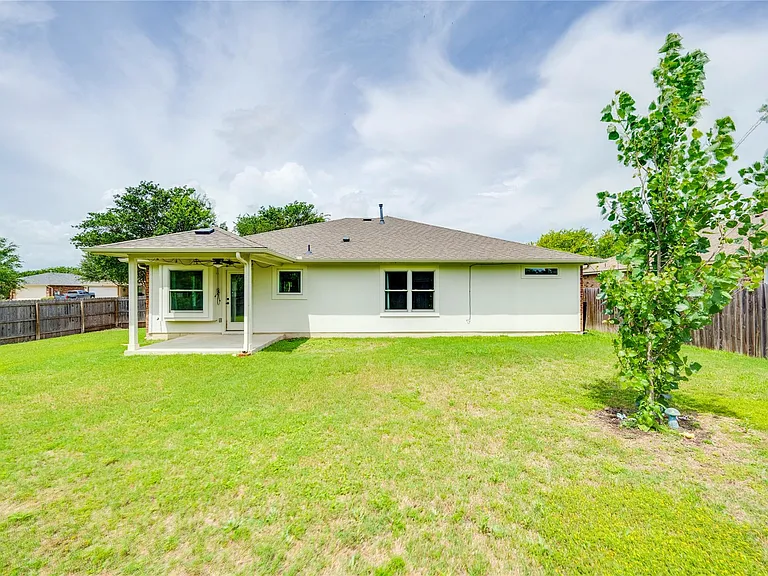 2401 Marshall Trl — Photo 37