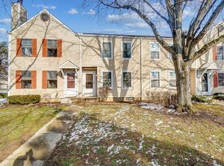 6010 Crossgate Pl, Columbus, OH 43229