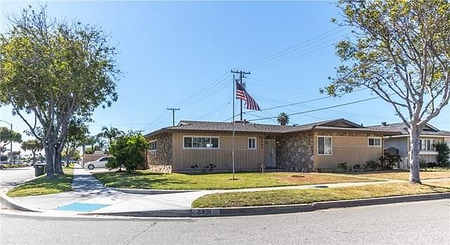 1st image of 8491 San Carlos Way