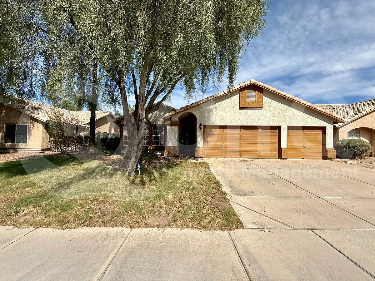 3 bed, 3.0 bath, 1720 sqft, $2,650 — Photo 3