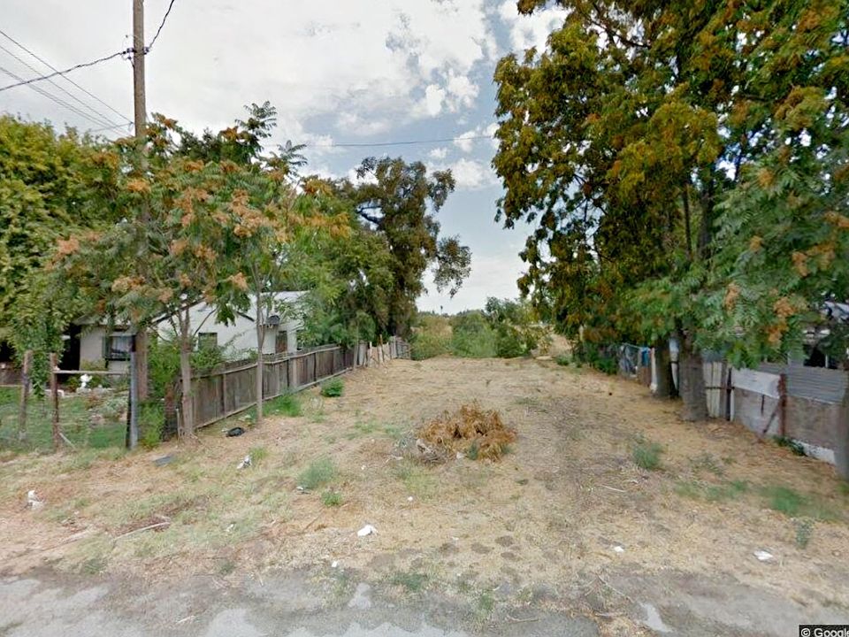 1st image of 2427 Parkdale Dr