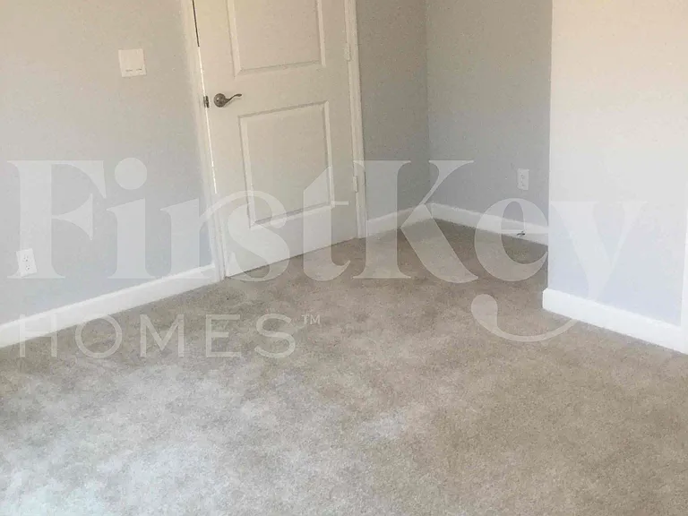 328 SW Ridgecrest Dr — Photo 13