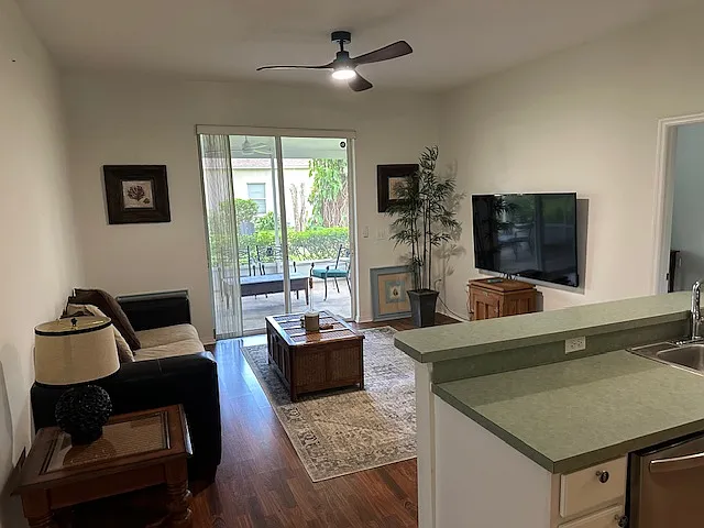 2 bed, 1163 sqft, $2,600 — Photo 2
