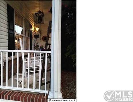 5th image of 6 Cliffwood Ct