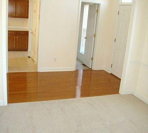 4th image of 2821 Overton Dr