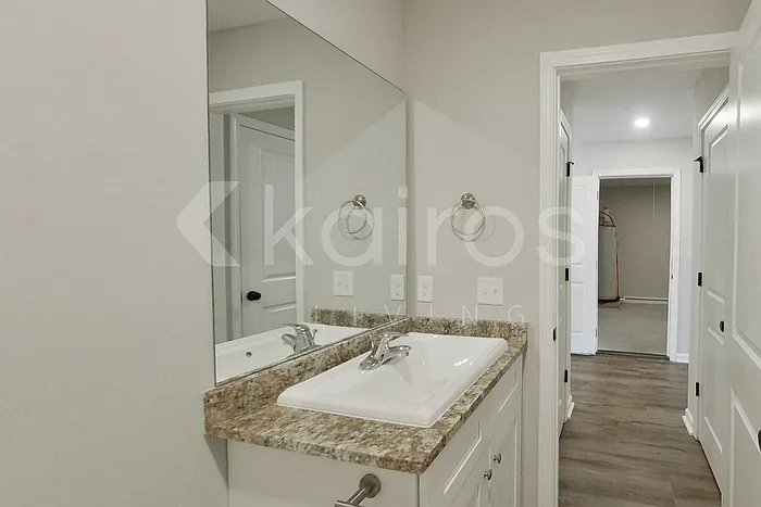 122 Cottage Grove Rd — Photo 13
