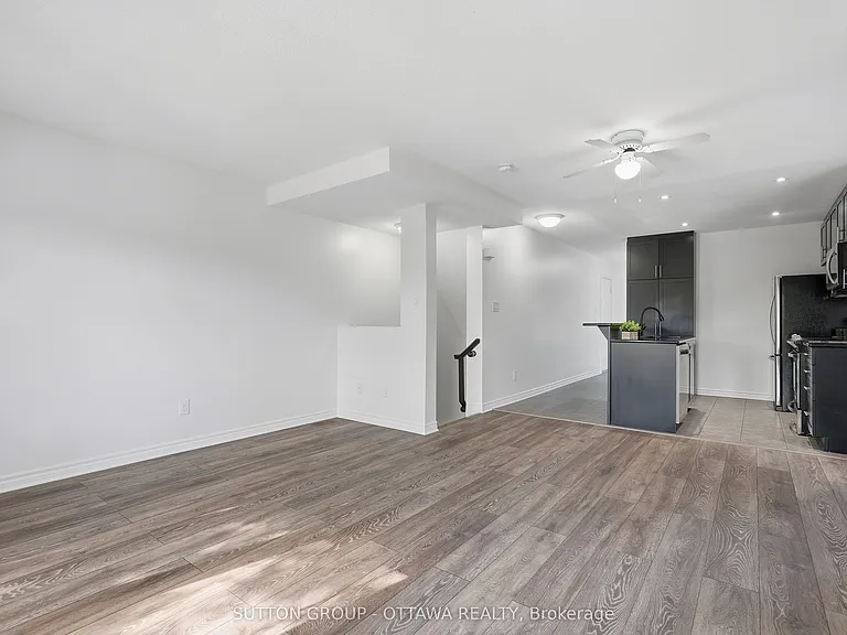2563 Longfields Dr — Photo 18