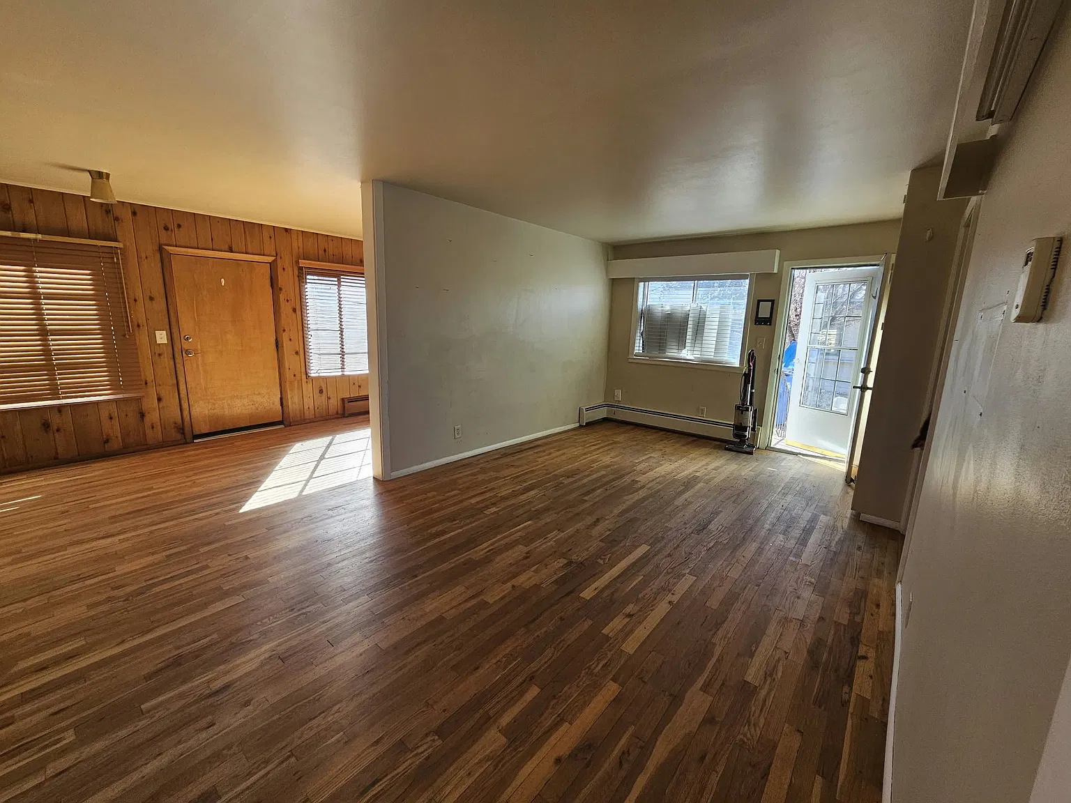 3 bed, 1800 sqft, $2,100 — Photo 3