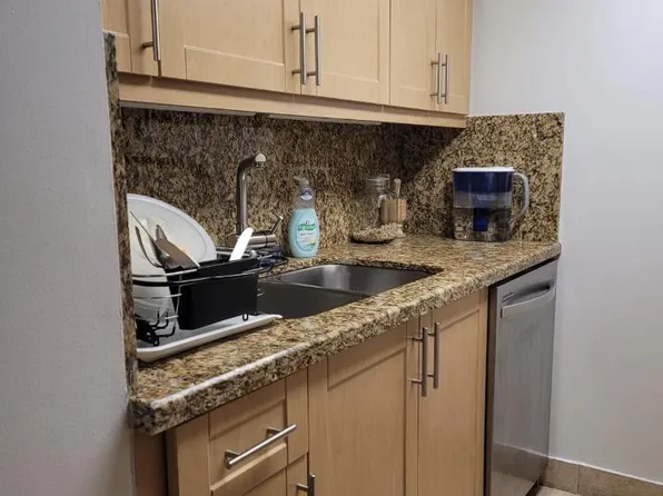 616 NW 26th Ave #4, Miami, FL 33125