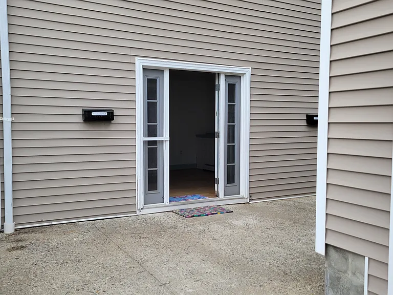 25 Exeter Rd #B — Photo 21