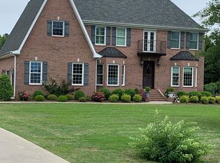 28 Fieldstone Dr, Paris, TN 38242