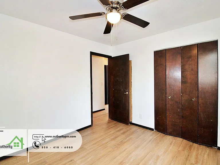 8615 Patricia Dr — Photo 13