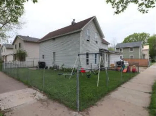 726 Ferry STREET, La Crosse, WI 54601