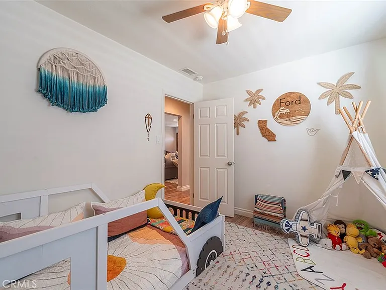18417 Glenburn Ave — Photo 20
