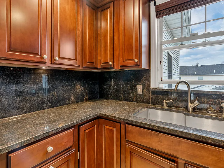 711 Academy Ave #2 — Photo 9