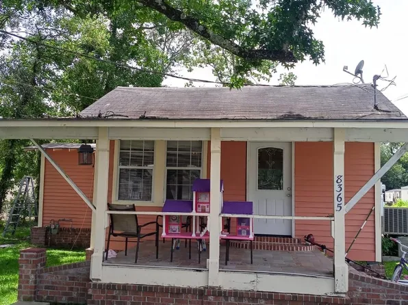 8365 Oak St, Sorrento, LA 70778
