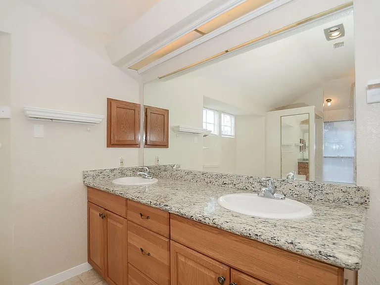 1722 Foxlake Dr — Photo 17