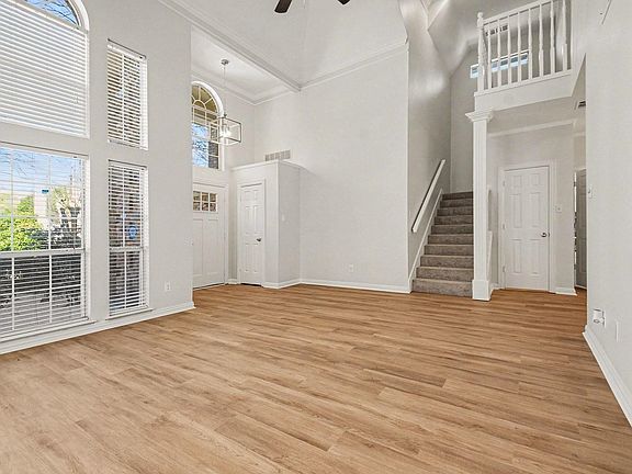 5th image of 6701 Clear Springs Cir