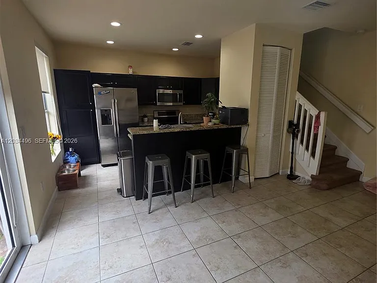 9424 SW 171st Pl — Photo 3