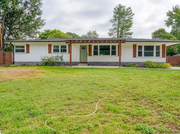 303 Watson Rd, Taylors, SC 29687