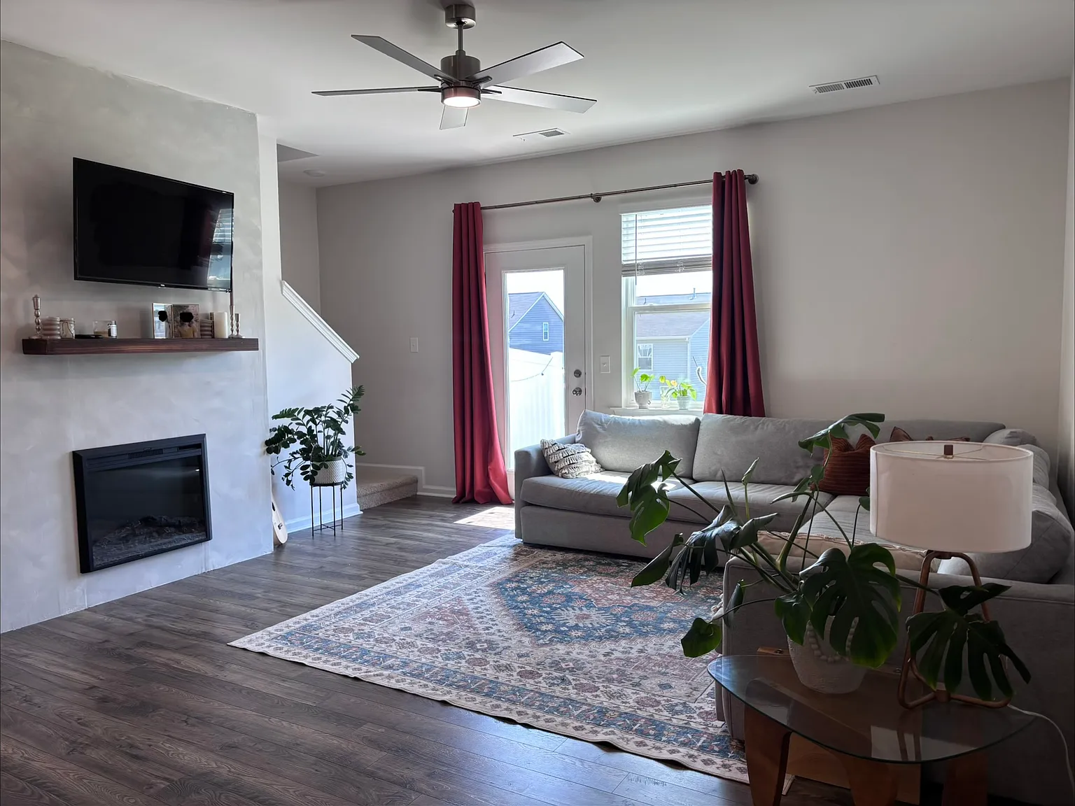3 bed, 2.5 bath, 1500 sqft, $1,995 — Photo 3