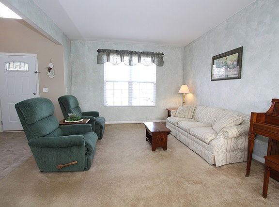 2nd image of 3720 Sheppard Ct