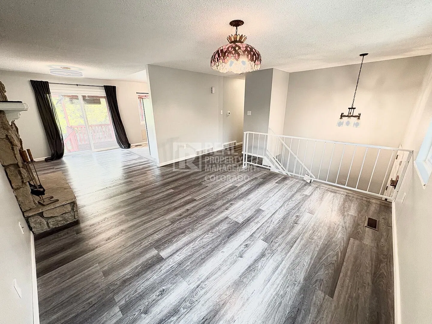 Spacious 4-Bedroom Home with Solar Panels & Covered Deck in Utah Park — Photo 4
