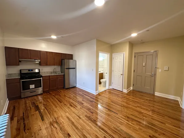 (undisclosed Address), Yonkers, NY 10701