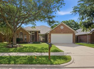 16918 Serenity Cove Cir, Friendswood, TX 77546