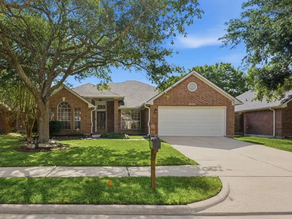16918 Serenity Cove Cir, Friendswood, TX 77546